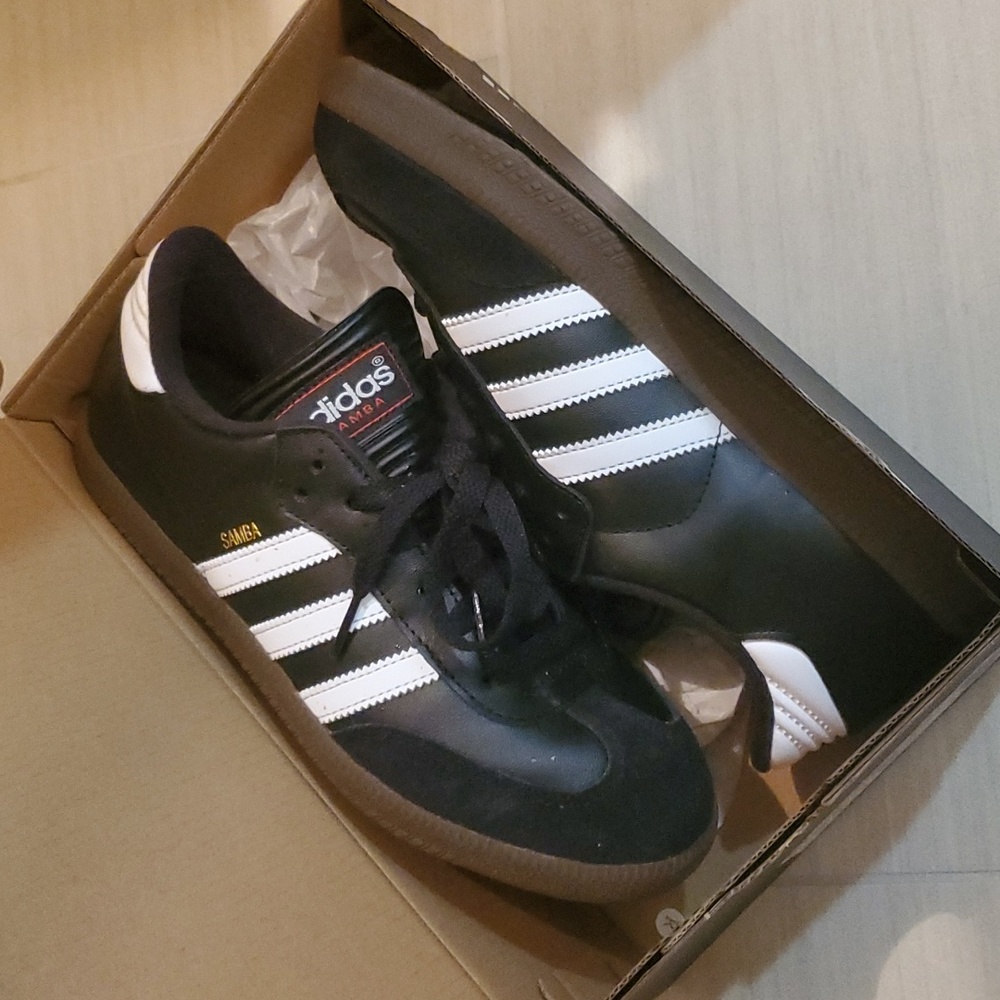 Adidas sambas classics